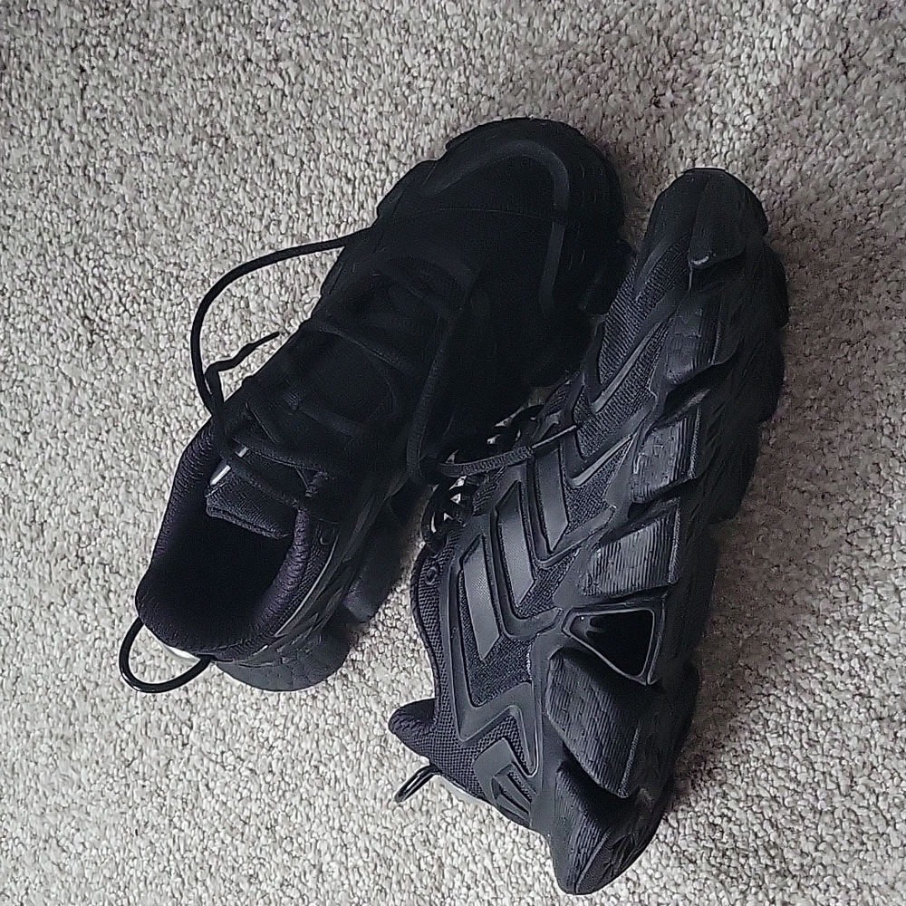 Like new adidas Climacool Boost Running Shoes size6/7.5 in men